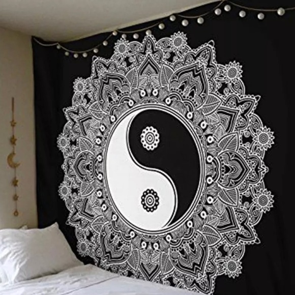 Ying Yang Tapestry Mandala Wall Hanging Decor - Picture 3 of 9